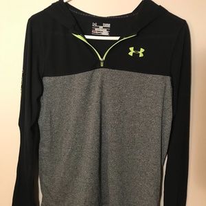 Boys long sleeve heat gear hooded pullover